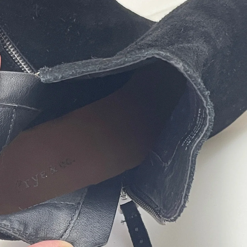 Frye & Co Judy Ankle Boots Womens 8 Black Suede Side Zip Block Heel Bootie Shoes